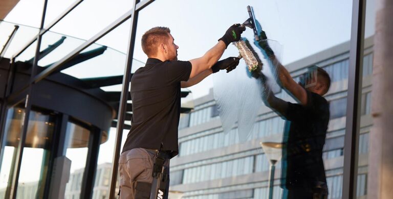 Applications-Window-Cleaning