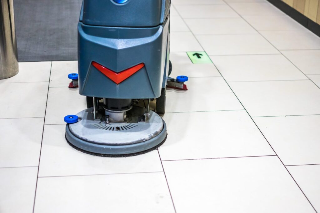 macchina per cleaning professionale: lavasciuga compatta per pavimenti
