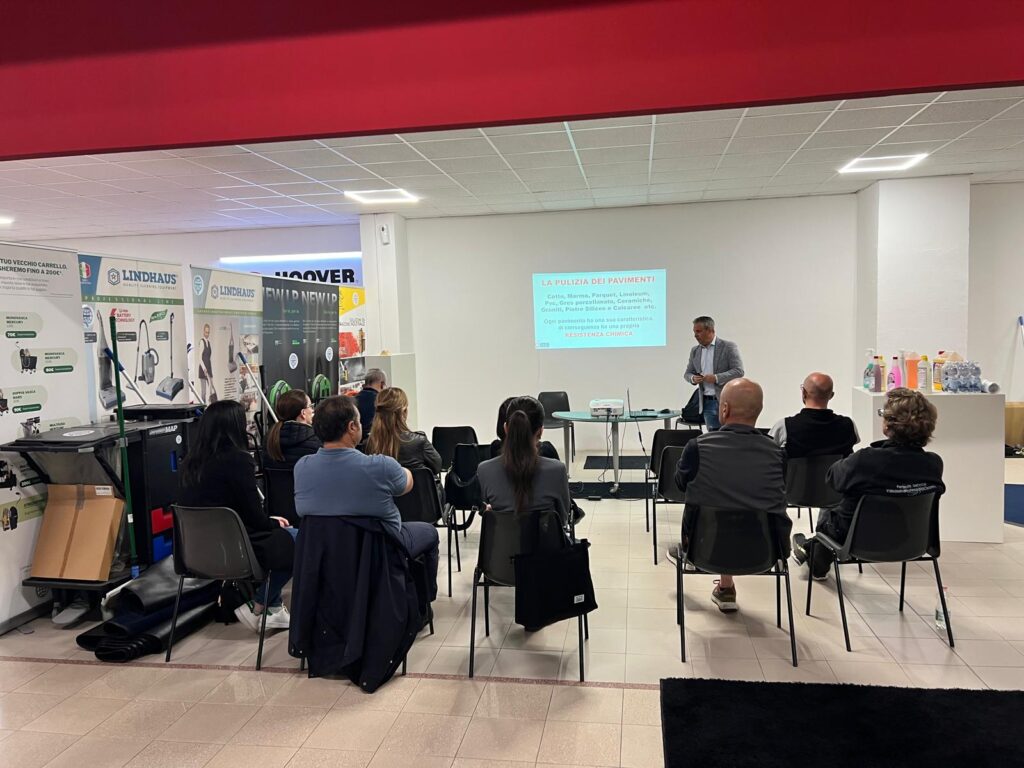 MAP & Kiter presentano un corso base dedicato al mondo delle pulizie professionali, pensato per chi vuole approfondire tecniche, prodotti e metodi efficaci. Posti limitati (massimo 30 partecipanti) e attestato finale per tutti. Iscrizione obbligatoria!