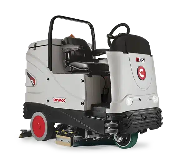 Comac C85 lavasciuga pavimenti uomo a bordo